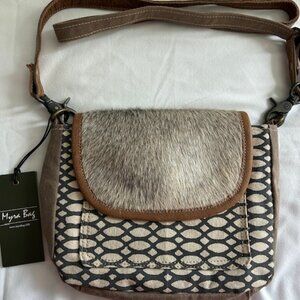 Myra Honey Bee Handbag Crossbody NWT Boho Fun Casual